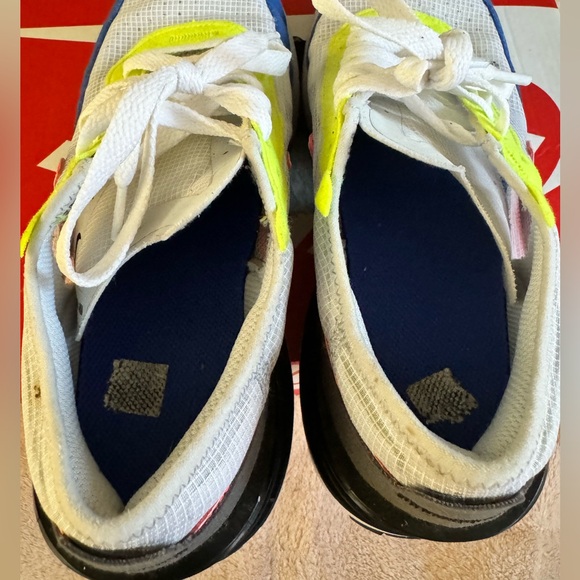 Nike Waffle One GS Size: 6Y - Picture 3 of 4